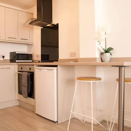 City Centre, Recently Renovated 2 Bedroom Flat York