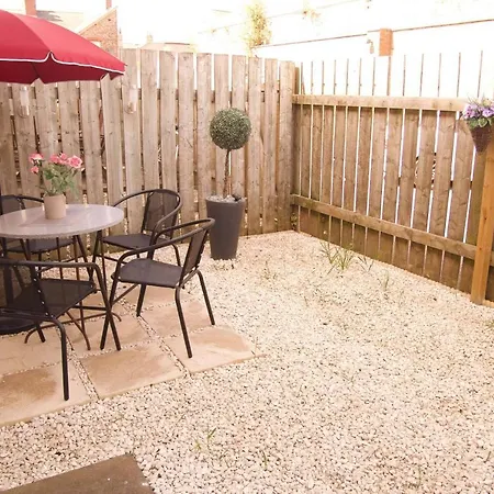 City Centre, Recently Renovated 2 Bedroom Flat York
